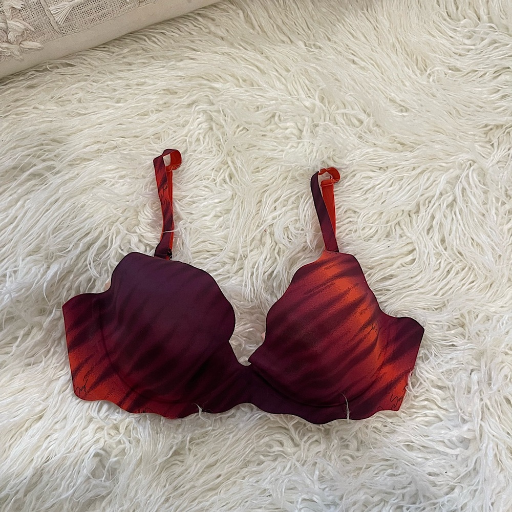 NWT Victoria's Secret Reversible Underwire Flip Convertible Bra SZ 36C Tiger Prt